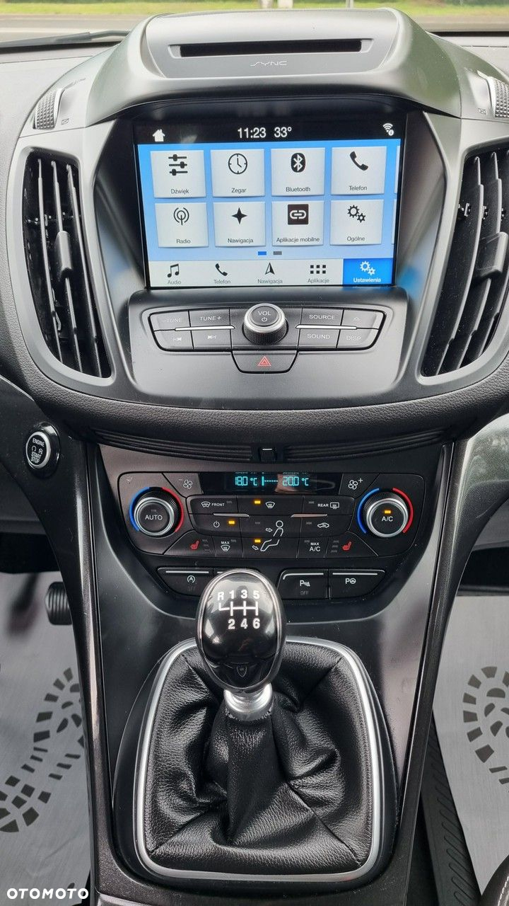 Ford Kuga - 22