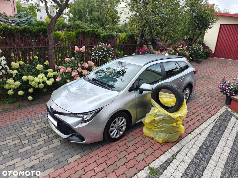 Toyota Corolla 1.8 Hybrid Comfort - 1