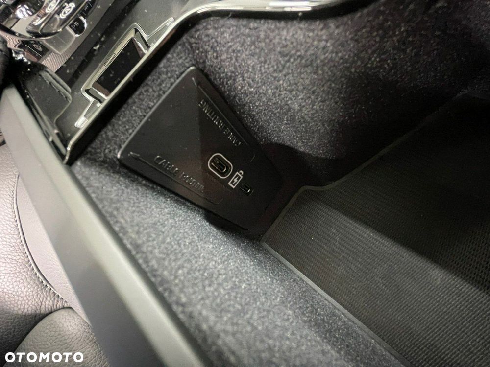 Volvo XC 90 T8 AWD Recharge Core - 24