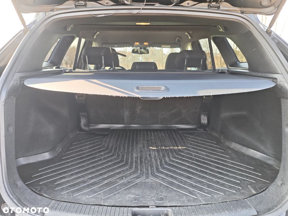 Hyundai i30 blue Kombi 1.6 CRDi Passion - 14