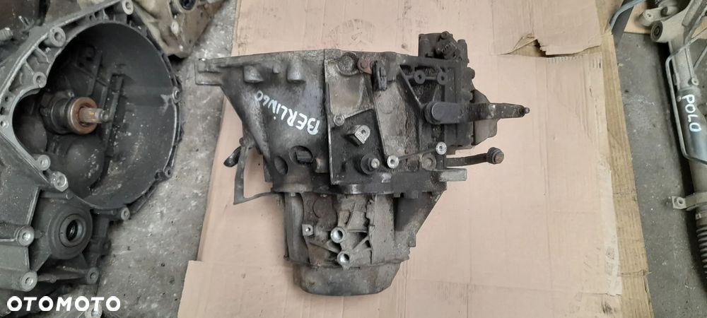 SKRZYNIA BIEGÓW BERLINGO 2.0 HDi 20DM79 - 2