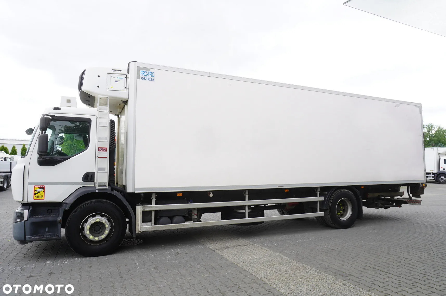 Renault D19 Wide / Chłodnia Lamberet 22 EPAL Multitemperatura / Carrier Supra 1250 MT - 6