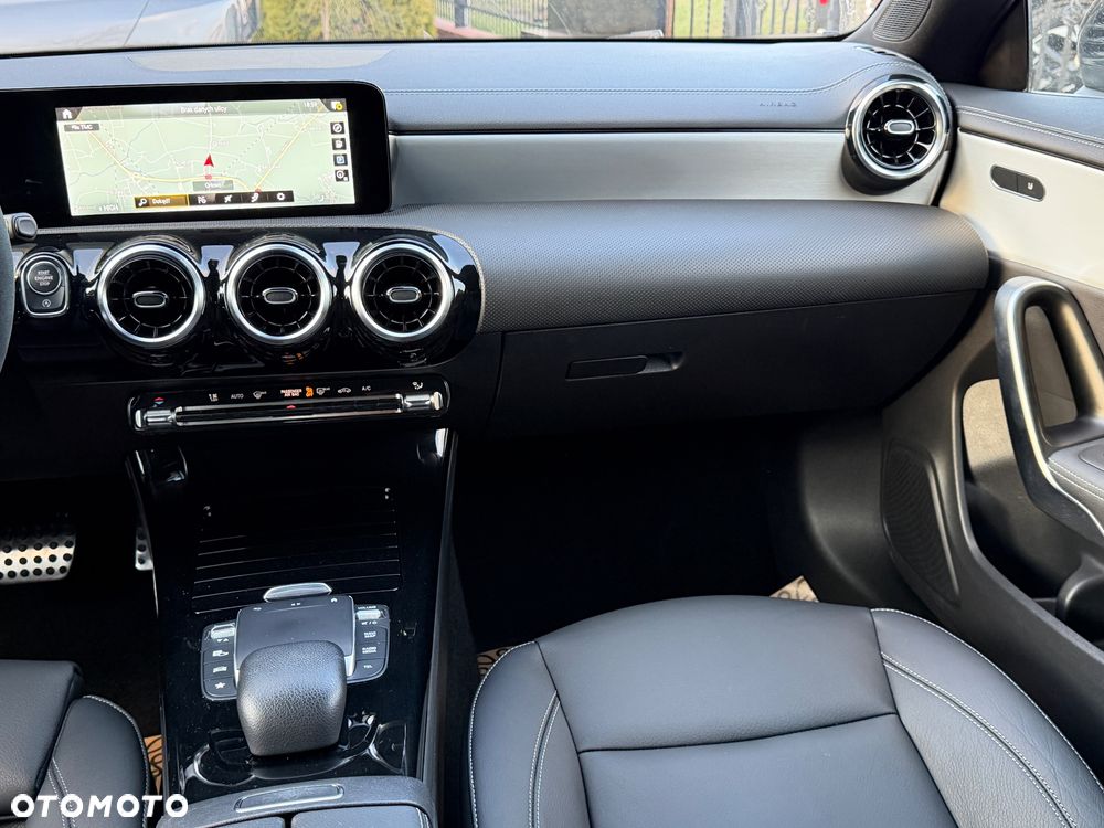 Mercedes-Benz CLA 200 d AMG Line 8G-DCT - 9