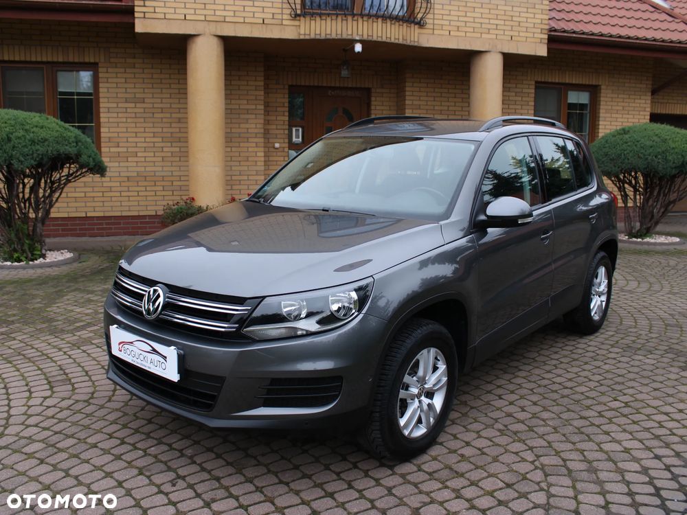 Volkswagen Tiguan - 1