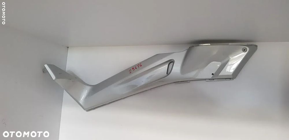 Yamaha X-MAX 125 06-09 Listwa Wypełnienie Lewa