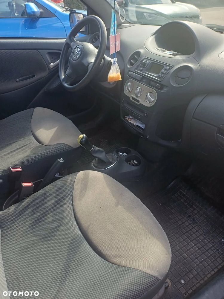 Toyota Yaris - 6