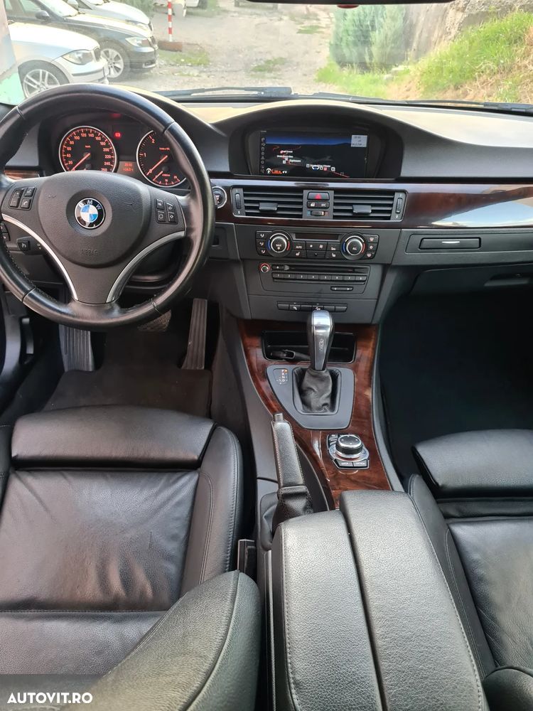 BMW Seria 3 320d xDrive Aut. Edition Exclusive - 10