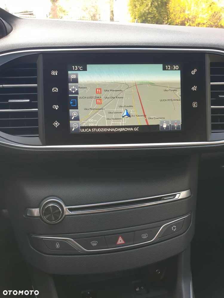 Peugeot 308 BlueHDi 150 Stop & Start Business-Line - 28