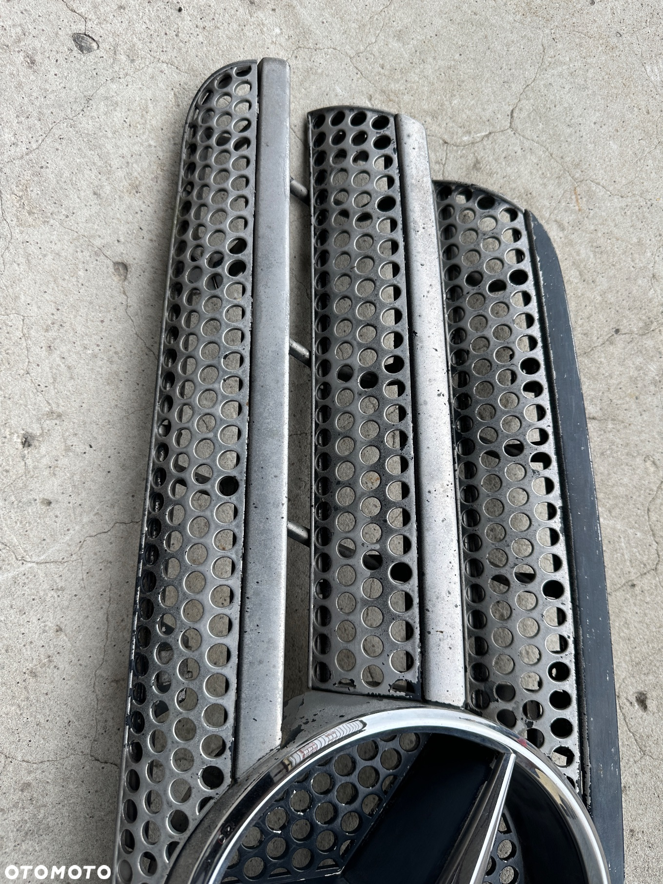 Mercedes ML 163  maska srebrna 744 pokrywa silnika grill zamek - 8