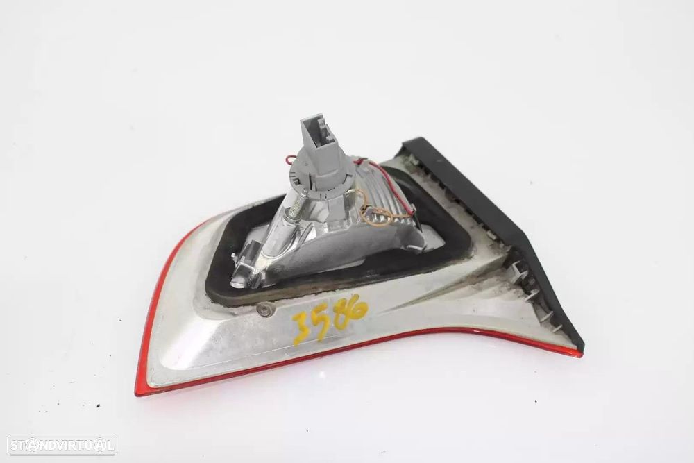 FAROLIM TRASEIRO DIREITO INTERIOR BMW X5 2009 -T.D. - 2
