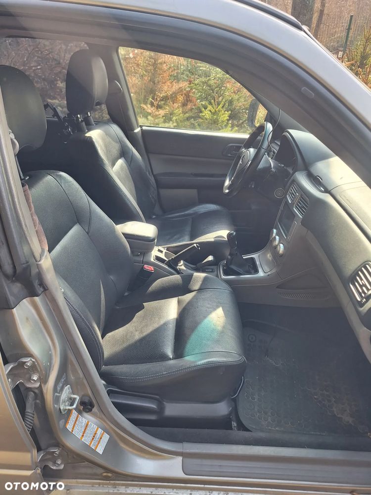 Subaru Forester 2.0 XG - 10