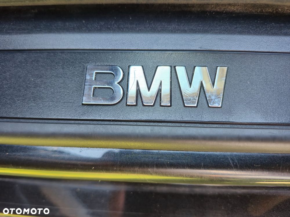 BMW Seria 3 320i - 17