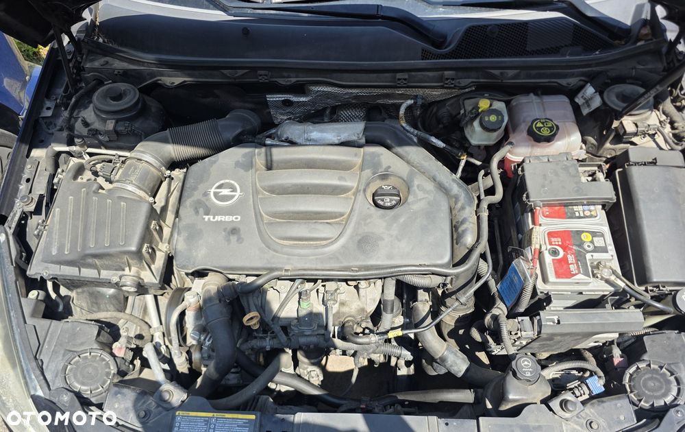 Opel Insignia - 8