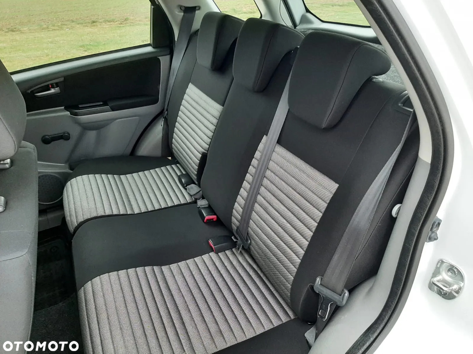 Suzuki SX4 1.6 Comfort 4WD - 25