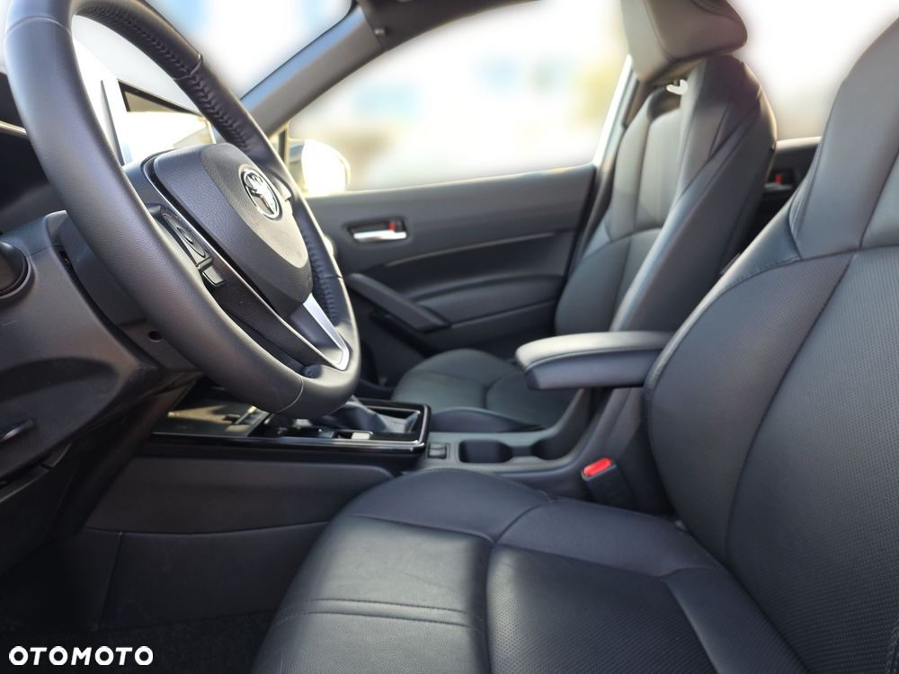 Toyota Corolla Cross - 15