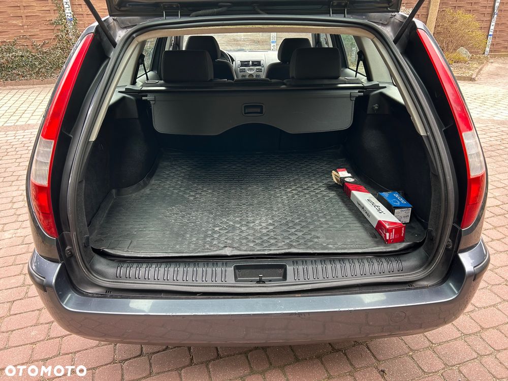 Ford Mondeo 2.0 Trend - 32