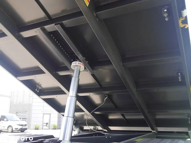 Iveco Daily 35S16HD 3.0 L wywrotka z kabiną brygadową - 7