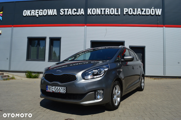 Kia Carens 1.6 GDI Dream Team Edition