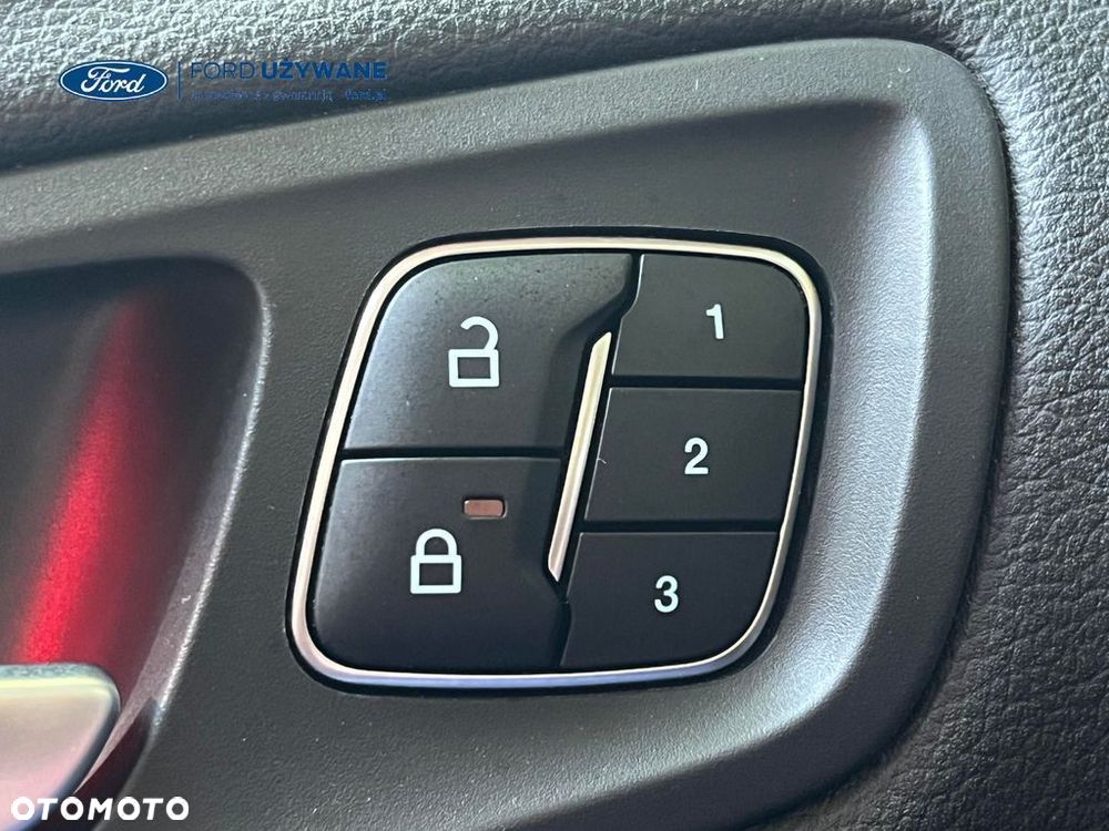 Ford Kuga 2.0 TDCi 4WD Titanium Plus - 27