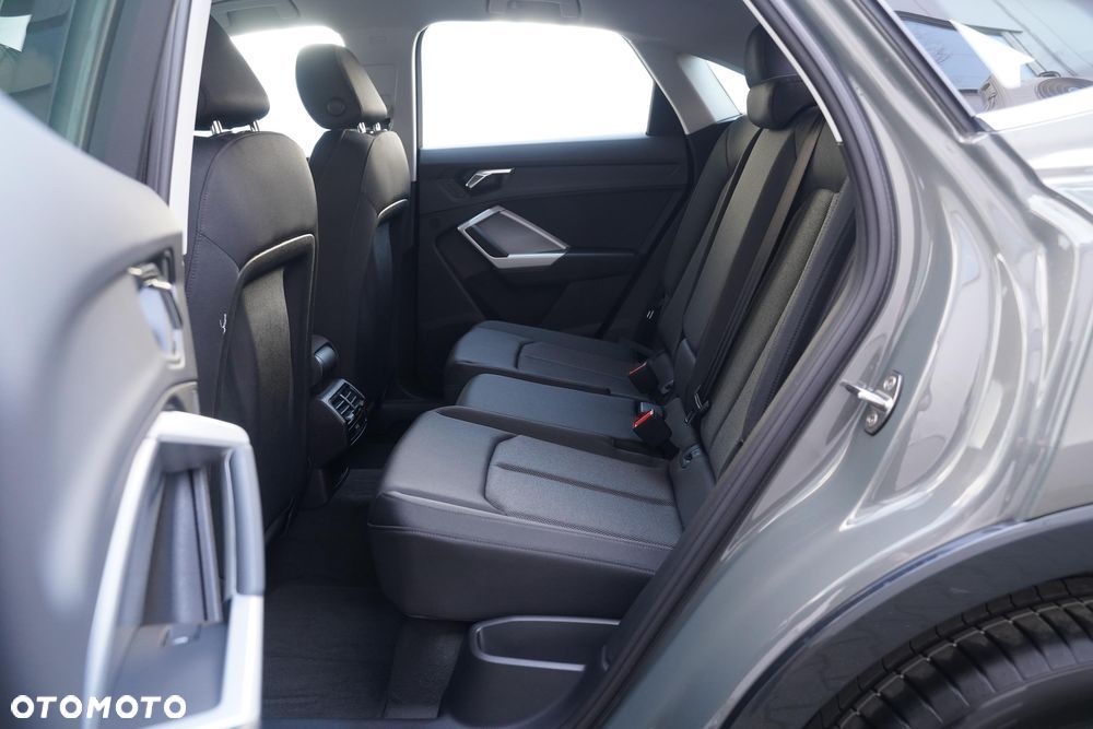 Audi Q3 35 TFSI mHEV S tronic - 9