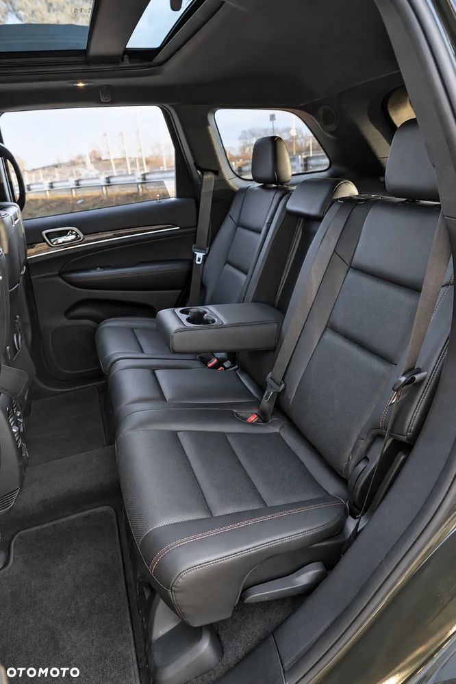 Jeep Grand Cherokee - 20