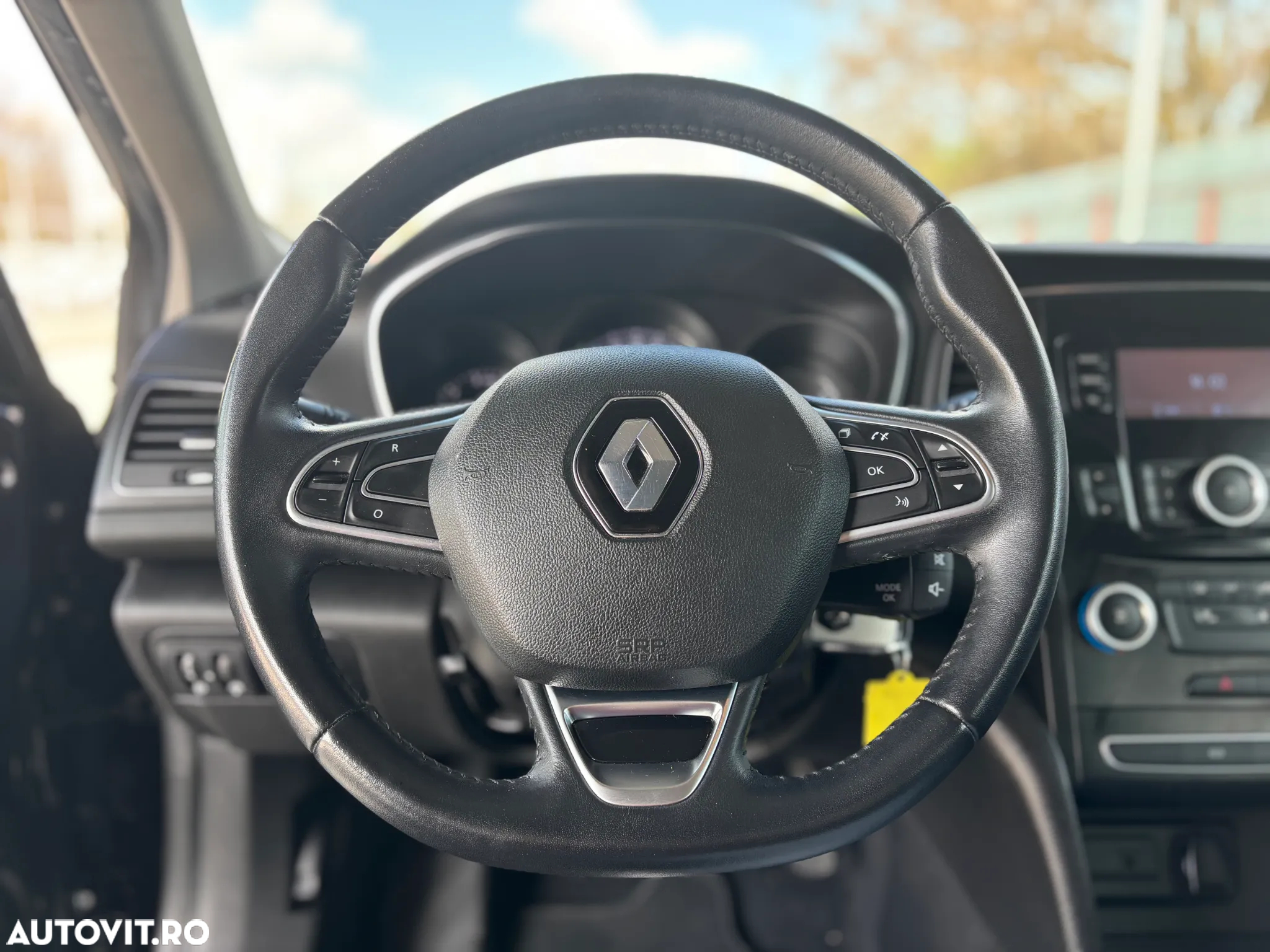 Renault Megane TCe 115 GPF LIFE - 13
