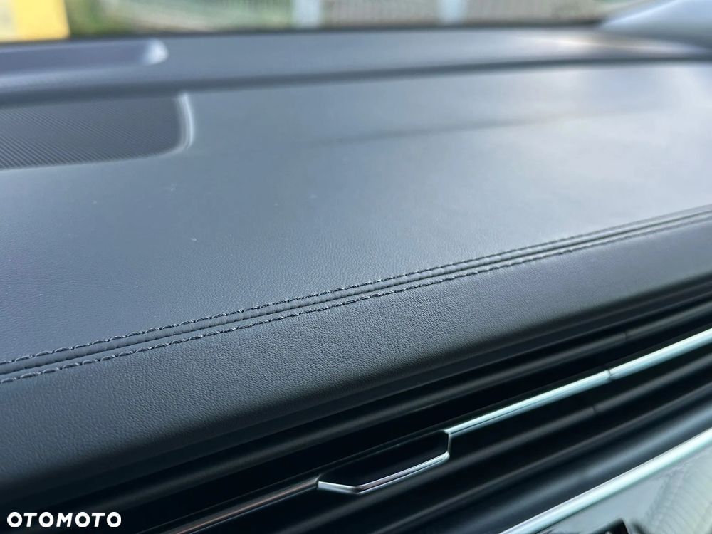 Audi Q8 - 8