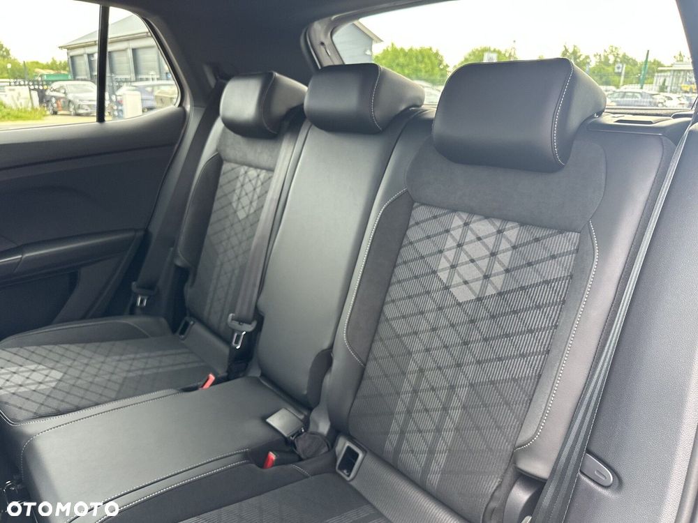 Volkswagen T-Cross - 17