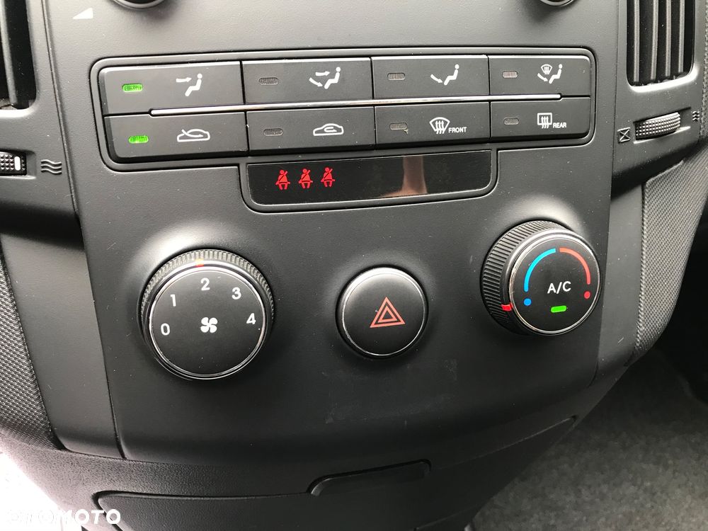 Hyundai i30 i30cw 1.4 UEFA EURO 2012 Edition - 11