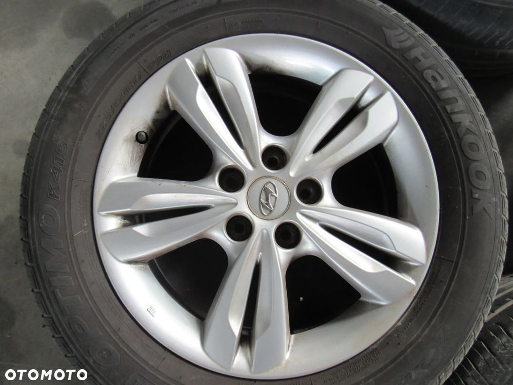 hyundai ix 35 koła  225/60/17 - 4