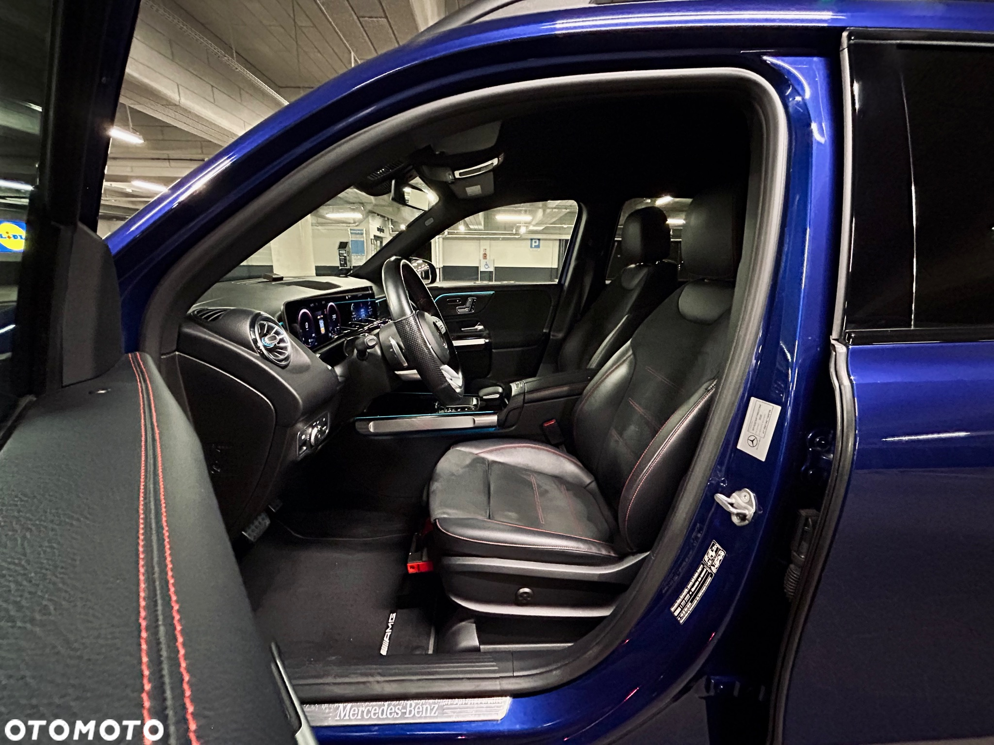 Mercedes-Benz GLB 250 4-Matic AMG Line 8G-DCT - 8