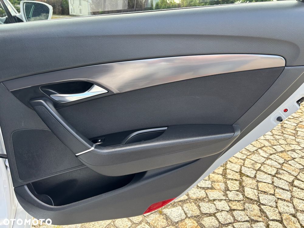 Hyundai i40 Kombi 2.0 Automatik Family+ - 20