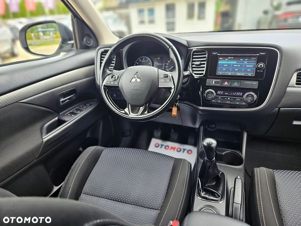 Mitsubishi Outlander 2.0 2WD Diamant - 23