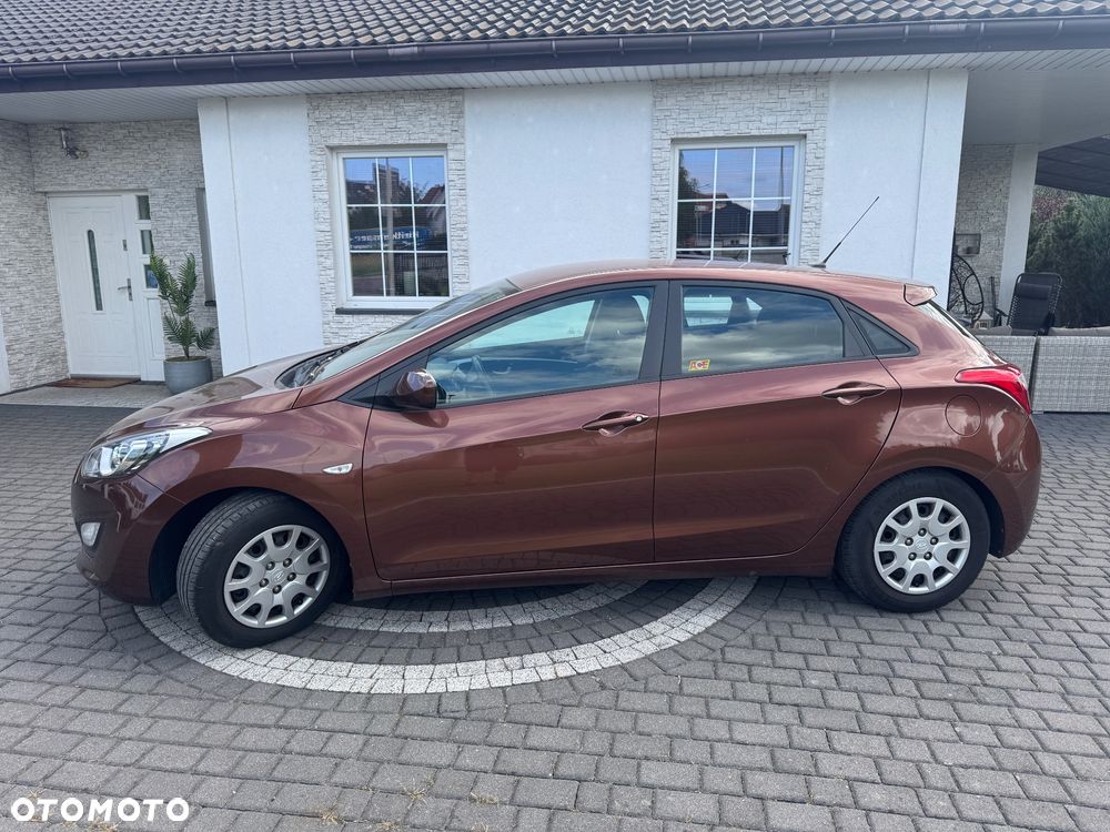 Hyundai i30 ver-1-4-premium - 10