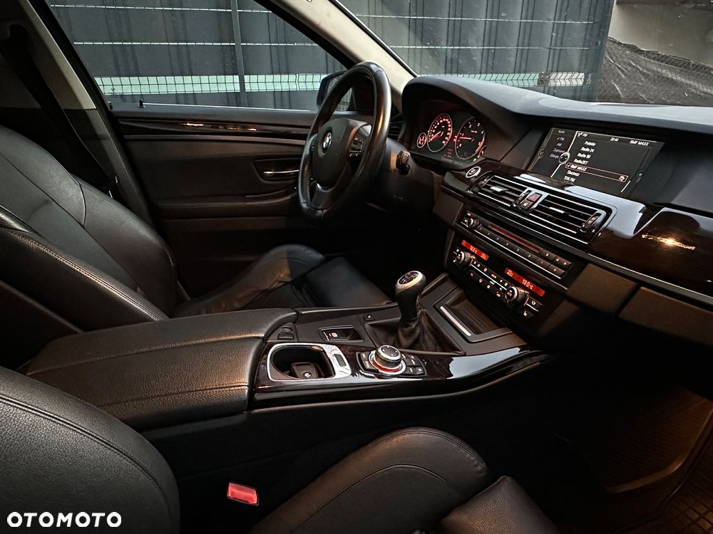 BMW Seria 5 - 15