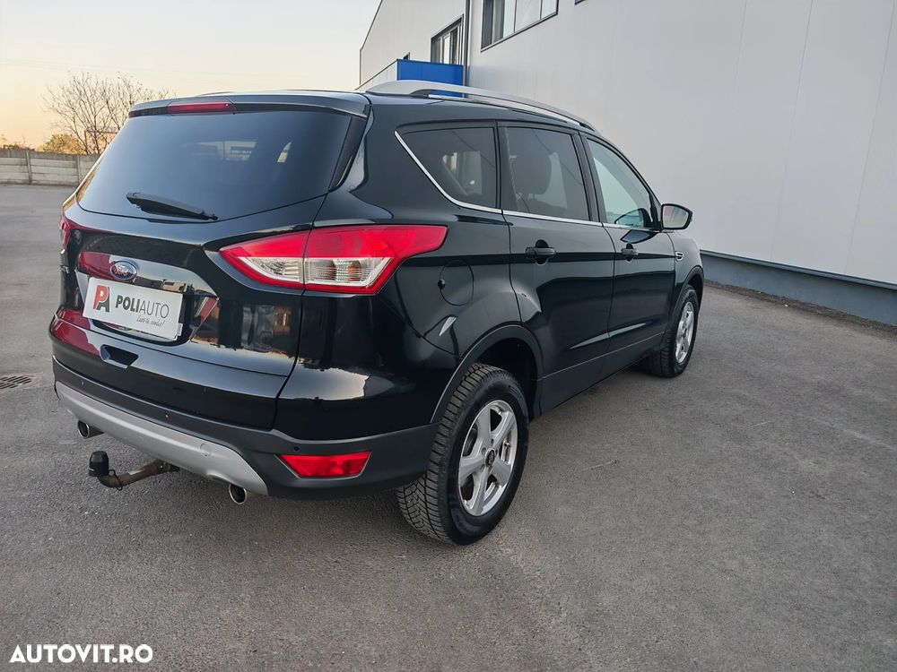 Ford Kuga 2.0 TDCi 4WD Powershift Titanium - 8