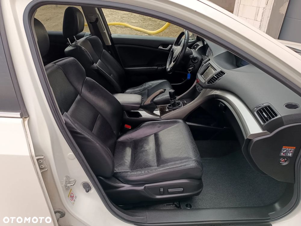 Honda Accord 2.0 Elegance Advantage - 15