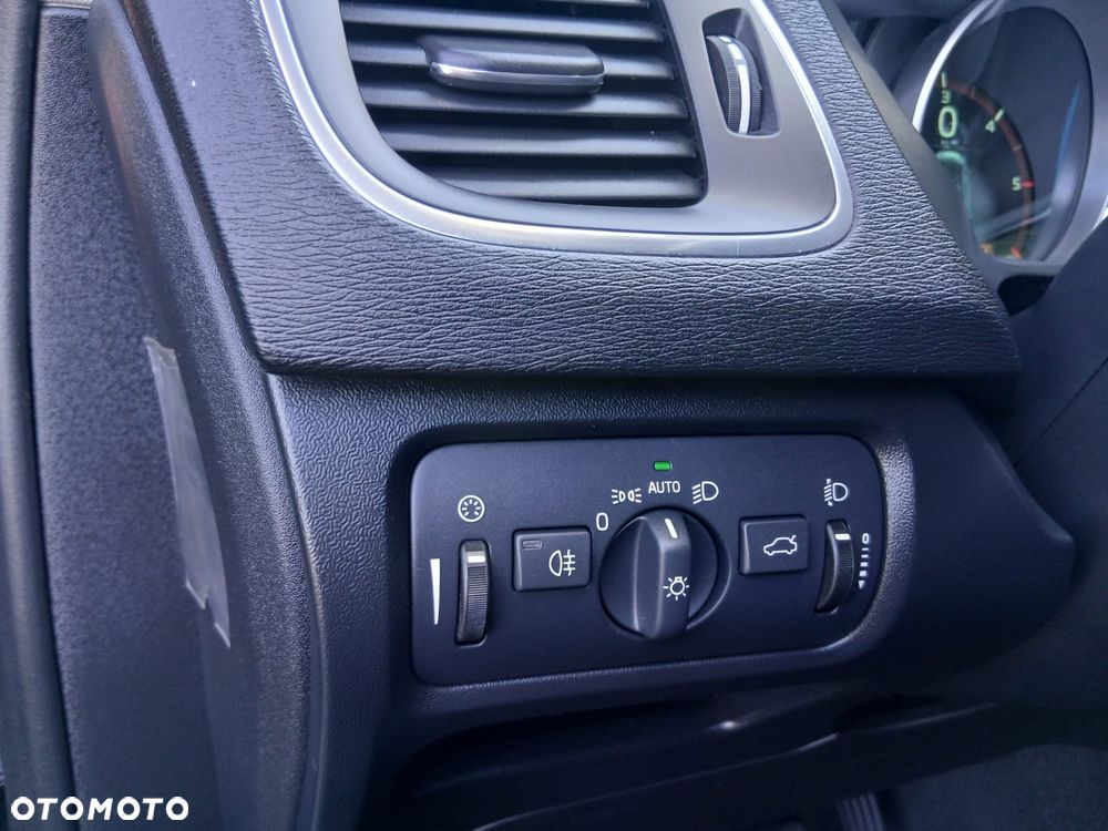 Volvo V40 D2 Momentum - 18