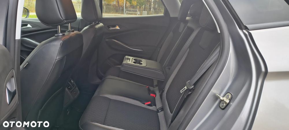 Opel Grandland X 1.2 Start/Stop Automatik INNOVATION - 16