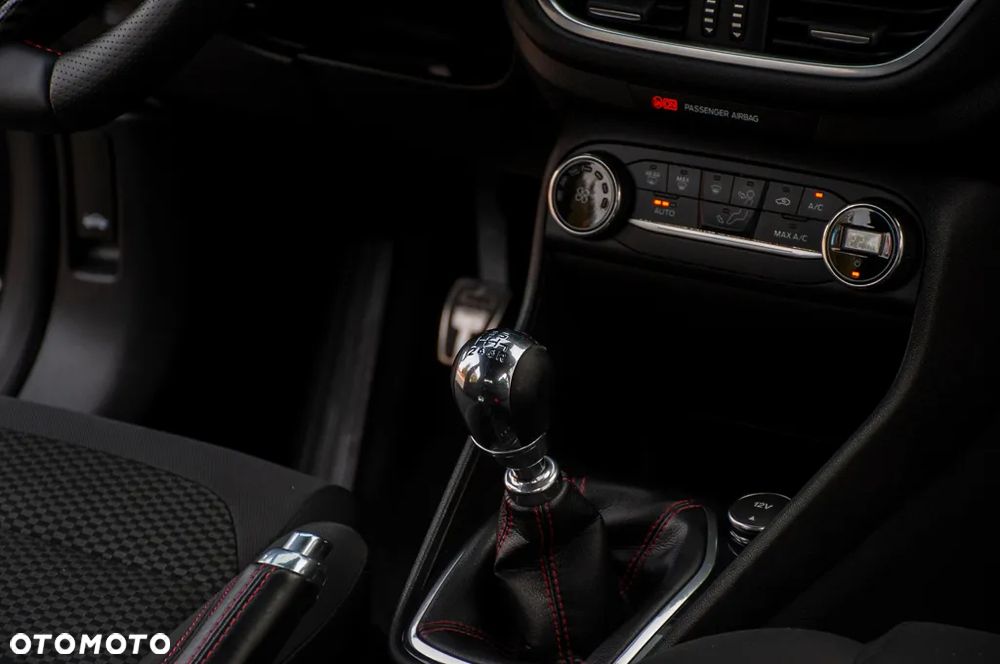 Ford Fiesta 1.0 EcoBoost S&S ST-LINE - 22