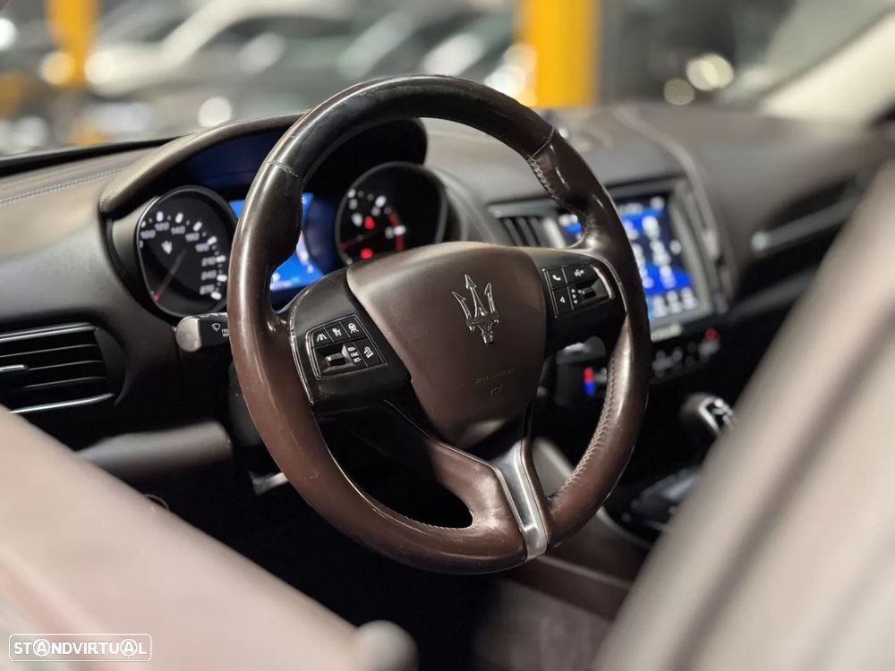 Maserati Levante 3.0 V6 - 10