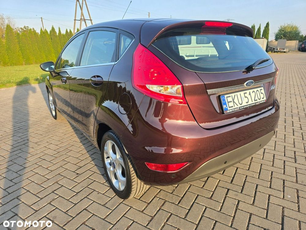Ford Fiesta - 12