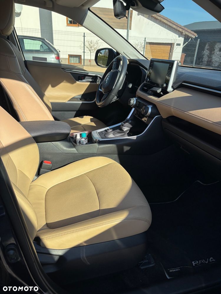 Toyota RAV4 - 17