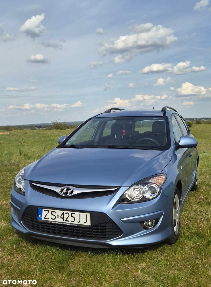 Hyundai i30 i30cw 1.4 blue Comfort - 2