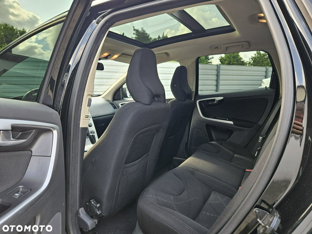 Volvo XC 60 D4 Geartronic Kinetic - 23