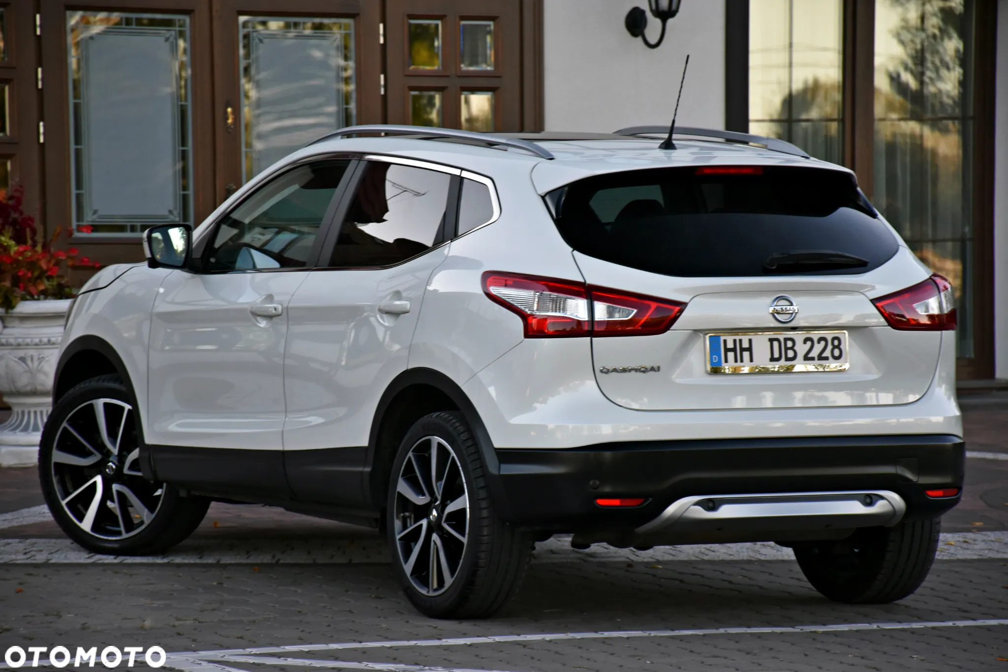 Nissan Qashqai 1.2 DIG-T Xtronic TEKNA+ - 17
