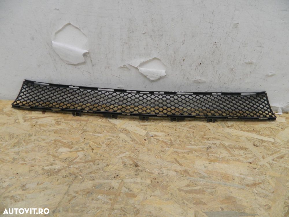 Grila centrala Bara fata, Mercedes C-Class W213, 2016, 2017, 2018, 2019, A2138850622. - 2