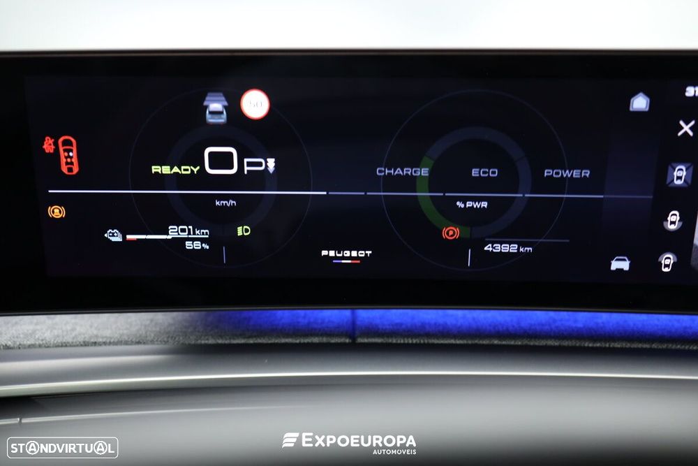 Peugeot E-3008 73 kWh GT - 12
