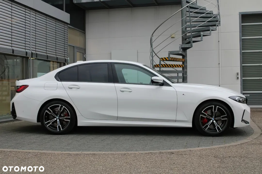 BMW Seria 3 318i M Sport - 2