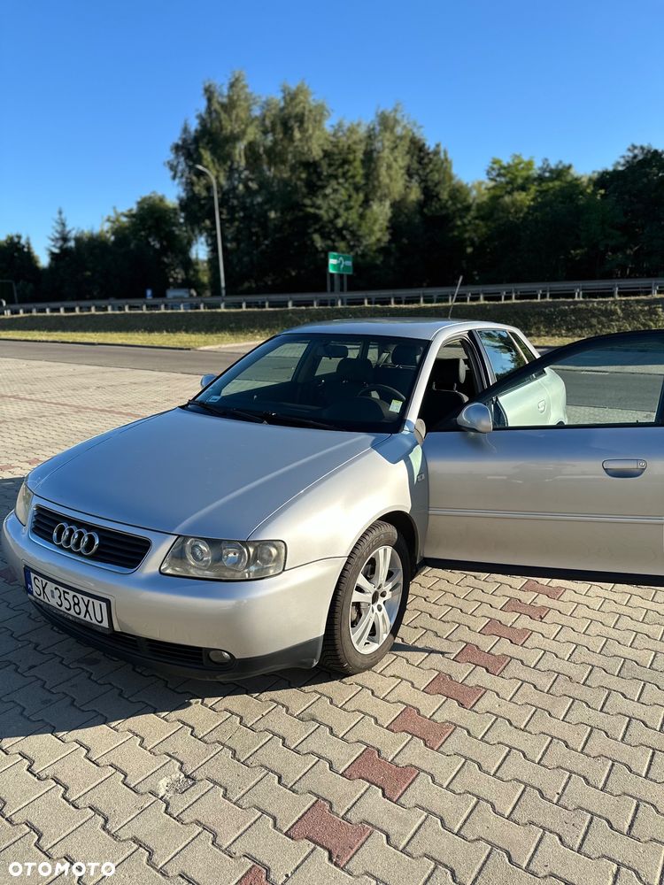 Audi A3 Sportback 1.6 Ambiente - 11